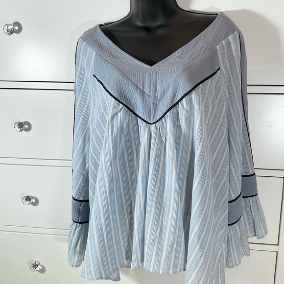 🛑🛑🛑💎TRIBAL TOP💎 - Picture 2 of 11